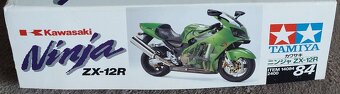 Kawasaki Ninja ZX-12 R 1:12 - Tamyia - 4