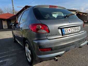 Peugeot 206+ 1.4 benzin - 4