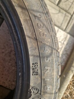 Pneumatiky DUNLOP 235/45 R18 zimné - 4