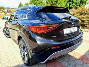 Infiniti Q30 2,2D 125kW AWD 4x4 Priemium Lux - 4