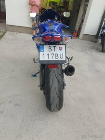 Suzuki GSXR750 K8 - 4