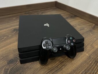 Playstation 4 PRO 1TB Black - 4