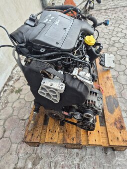 Motor Opel Vivaro 74kw F9Q - 4