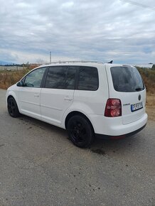 Vw touran 1.9tdi 77kw DSG 2010 - 4