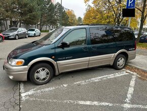 2001 Chevrolet Transsport zelený + 2002 čierny na diely - 4