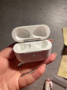 AirPods 3 generácia - 4