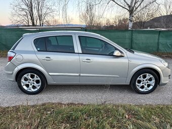 Opel Astra 1.9 CDTi AUTOMAT, Webasto, Senzory, 83 000 km - 4