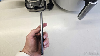 Huawei P30 Pro - jemná puklina na lcd - 4