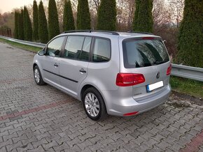 Volkswagen Touran 1.6 TDi DSG - 4