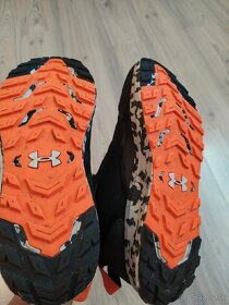 Tenisky Under Armour 45,5 - 4