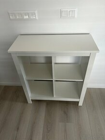 Mini kniznica znacka Ikea - biela farba - 4