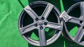 5x114,3 R18 --- TOYOTA RAV4 - 4