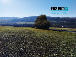 Krásny pozemok v obci Chvojnica časť - Hate o výmere 3845m2 - 4