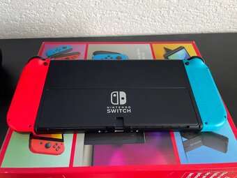 Nintendo Switch OLED top stav - 4