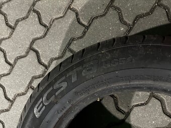 KUMHO ECSTA HS50 215/60 R16 7mm - 4