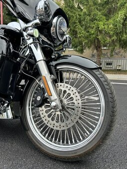 HARLEY DAVIDSON STREED GLIDE - 4