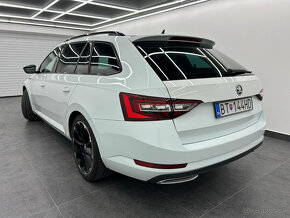 Škoda Superb Combi 2.0 TDI Sportline DSG - 4