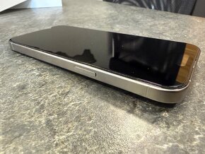 Apple iPhone 15 Pro Max 512GB - Natural Titanium - 4