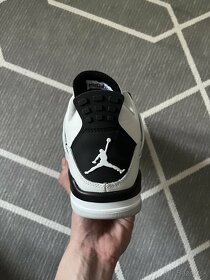 Jordan 4 - 4