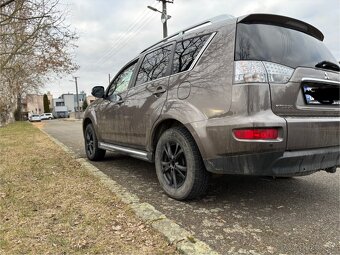 Mitsubishi outlander - 4