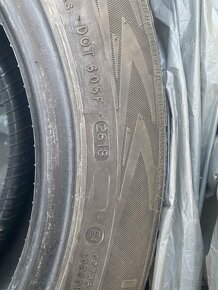 Nokian zimne 195/55/R15 - 4