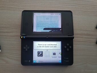 Nintendo DSi XL - 4