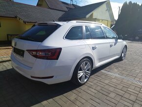 Skoda Superb Kombi 2.0 Tdi 110Kw Dsg L&K 2017 - 4