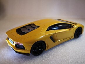 Lamborghini aventador Coupé , 1:24 - 4