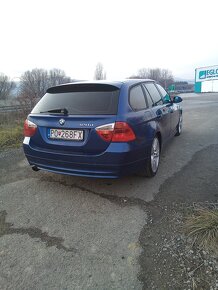 BMW 320D - 4