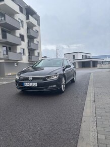 Volkswagen Passat Variant 2.0 BiTDI 240k Highline 4MOTION - 4