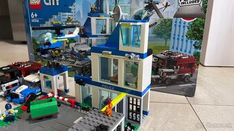 Lego city 60316 - 4