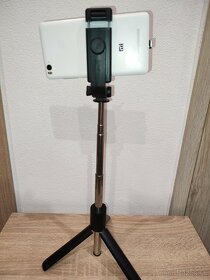 Stativ Selfie tyc s bluetooth ovladacom - 4