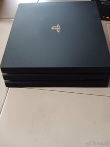 PS 4 pro - 4