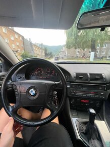 Bmw 535i e39 v8 manuál - 4