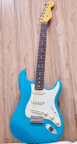 Fender American Professional II Miami Blue + DARCEK - 4