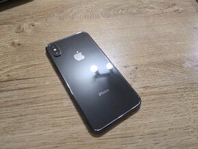 Iphone x 256gb v top stave ma len velmi jemne znamky pouziva - 4