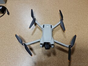 DJI Mini 3 Fly More Combo (DJI RC) - 4