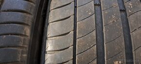 Predám 4ks jazdené letné 235/45r17-94W Michelin - 4