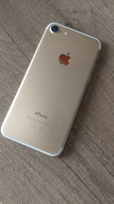 Predám Iphone 7 / 32 Gb - 4