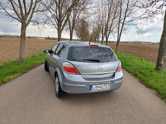 Opel astra H - 4