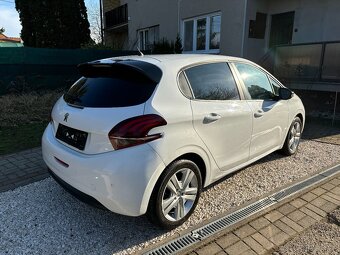 Peugeot 208 1.2 PureTech Style - 4