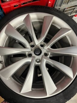 Tesla model 3  kolesá R19 + TPMS 2019-2020 - 4