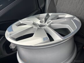 Hlinikove disky ŠKODA 18”, roztec 5x112, ET48, nové - 4