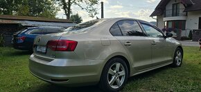 Volkswagen Jetta 2.0 TDI Business Highline - 4