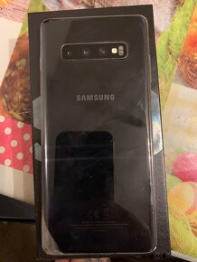 Samsung galaxy S10+ - 4