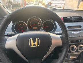 Honda CITY 1.4 i - 4