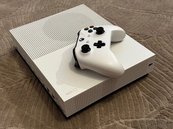 Hracia konzola Xbox One S biely 1TB - 4