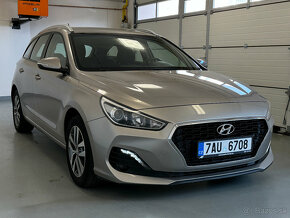 Hyundai i30, 1.4 T-GDI 103kw Trikolor Kombi rv.8/2019 - 4