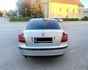 Škoda Octavia 2 1,6 75kw - 4