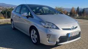 Toyota Prius 1.8 CVT hybrid PREMIUM - 4